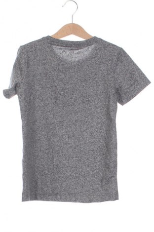 Kinder T-Shirt, Größe 7-8y/ 128-134 cm, Farbe Grau, Preis € 3,99