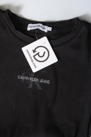 Детска тениска Calvin Klein Jeans, Размер 7-8y/ 128-134 см, Цвят Черен, Цена 19,99 лв.