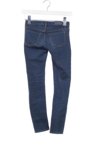 Kinderjeans H&M, Größe 8-9y/ 134-140 cm, Farbe Blau, Preis 9,49 €