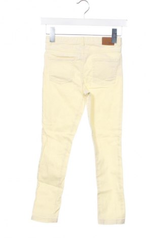 Kinderjeans Sinsay, Größe 7-8y/ 128-134 cm, Farbe Gelb, Preis 9,49 €