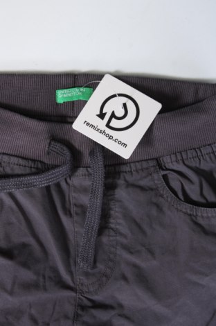 Pantaloni pentru copii United Colors Of Benetton, Mărime 7-8y/ 128-134 cm, Culoare Gri, Preț 75,41 Lei