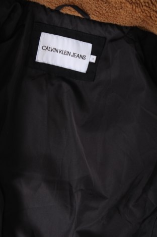 Kinderjacke Calvin Klein Jeans, Größe 11-12y/ 152-158 cm, Farbe Braun, Preis € 43,99