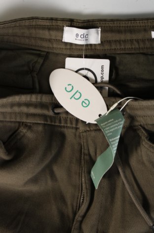 Pantaloni scurți de bărbați Edc By Esprit, Mărime M, Culoare Verde, Preț 157,99 Lei