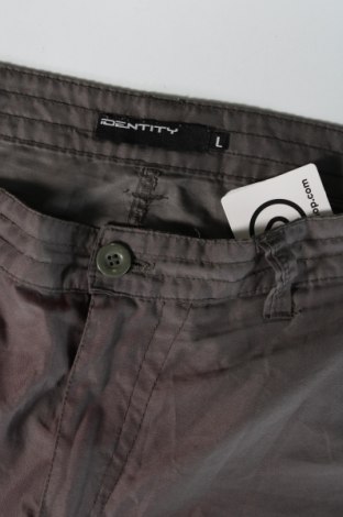 Herren Shorts Identity, Größe L, Farbe Grün, Preis € 11,99