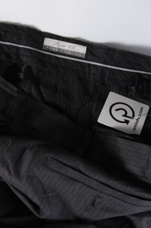 Pantaloni de bărbați Angelo Litrico, Mărime XL, Culoare Gri, Preț 64,99 Lei