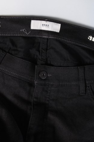 Pantaloni de bărbați Brax, Mărime L, Culoare Gri, Preț 91,99 Lei