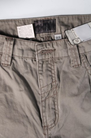 Pantaloni de bărbați Clockhouse, Mărime L, Culoare Bej, Preț 111,99 Lei