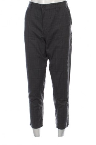 Pantaloni de bărbați Edc By Esprit, Mărime L, Culoare Gri, Preț 79,99 Lei