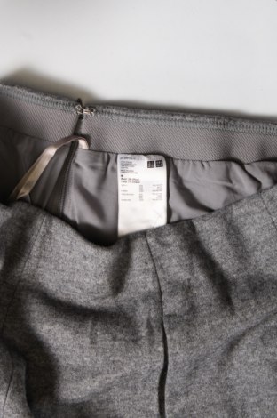 Rock Uniqlo, Größe M, Farbe Grau, Preis 13,49 €