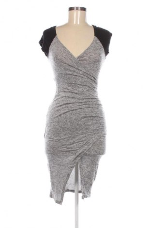 Kleid, Größe XS, Farbe Grau, Preis € 8,49