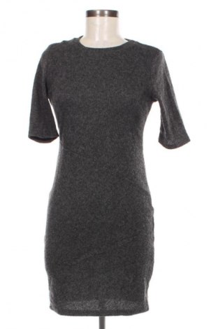 Kleid, Größe M, Farbe Grau, Preis 9,49 €