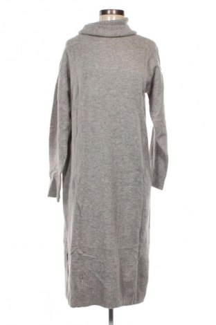 Kleid Esprit, Größe XL, Farbe Grau, Preis 18,99 €