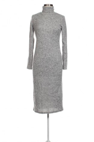 Kleid Gina Tricot, Größe S, Farbe Grau, Preis € 39,39