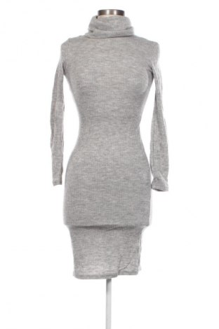 Kleid Glamorous, Größe S, Farbe Grau, Preis 6,99 €