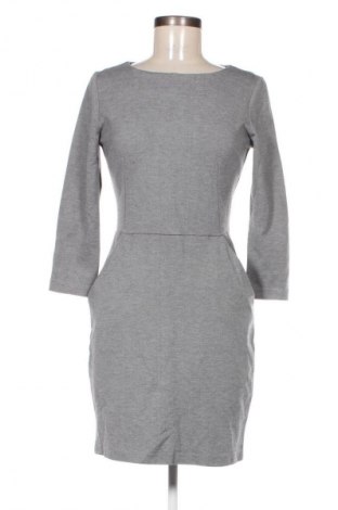 Kleid Greenpoint, Größe S, Farbe Grau, Preis 8,49 €