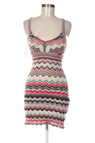 Rochie Guess, Mărime S, Culoare Multicolor, Preț 126,99 Lei