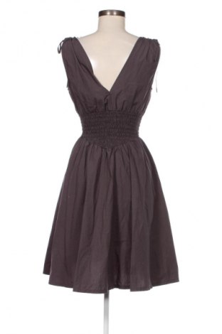 Kleid H&M Divided, Größe M, Farbe Grau, Preis € 27,70