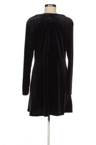 Kleid Monki, Größe L, Farbe Schwarz, Preis 7,99 €