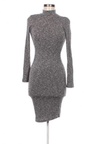 Kleid Suzy Shier, Größe XS, Farbe Grau, Preis 9,49 €