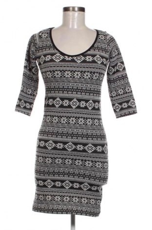 Kleid Terranova, Größe M, Farbe Mehrfarbig, Preis 8,49 €