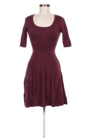 Kleid Xhilaration, Größe XS, Farbe Lila, Preis 8,49 €