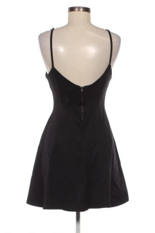 Kleid Zara Trafaluc, Größe L, Farbe Schwarz, Preis 19,99 €