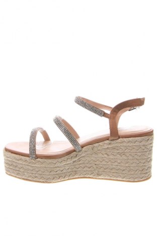 Sandale Justfab, Mărime 40, Culoare Bej, Preț 177,99 Lei