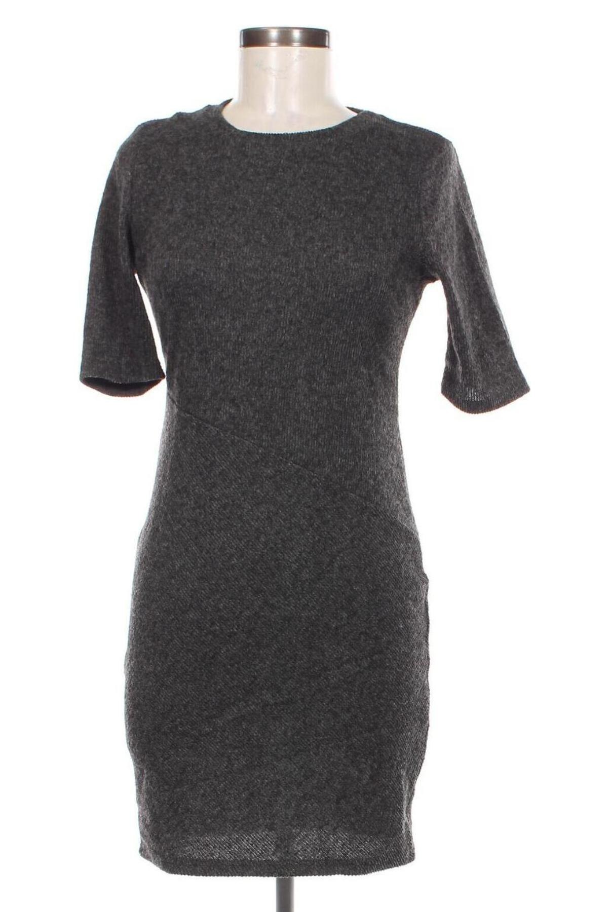 Kleid, Größe M, Farbe Grau, Preis 9,49 €