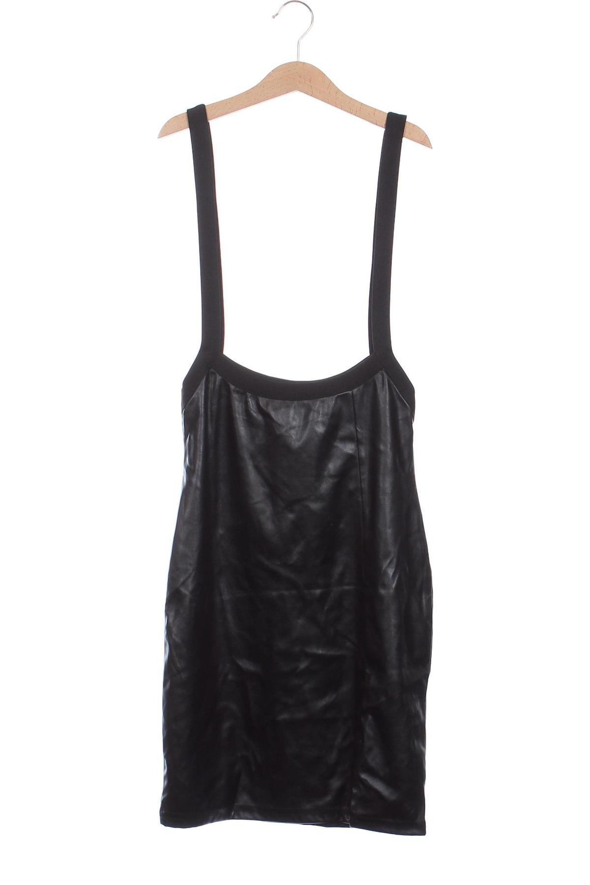 Kleid Pretty Little Thing, Größe S, Farbe Schwarz, Preis 15,99 €