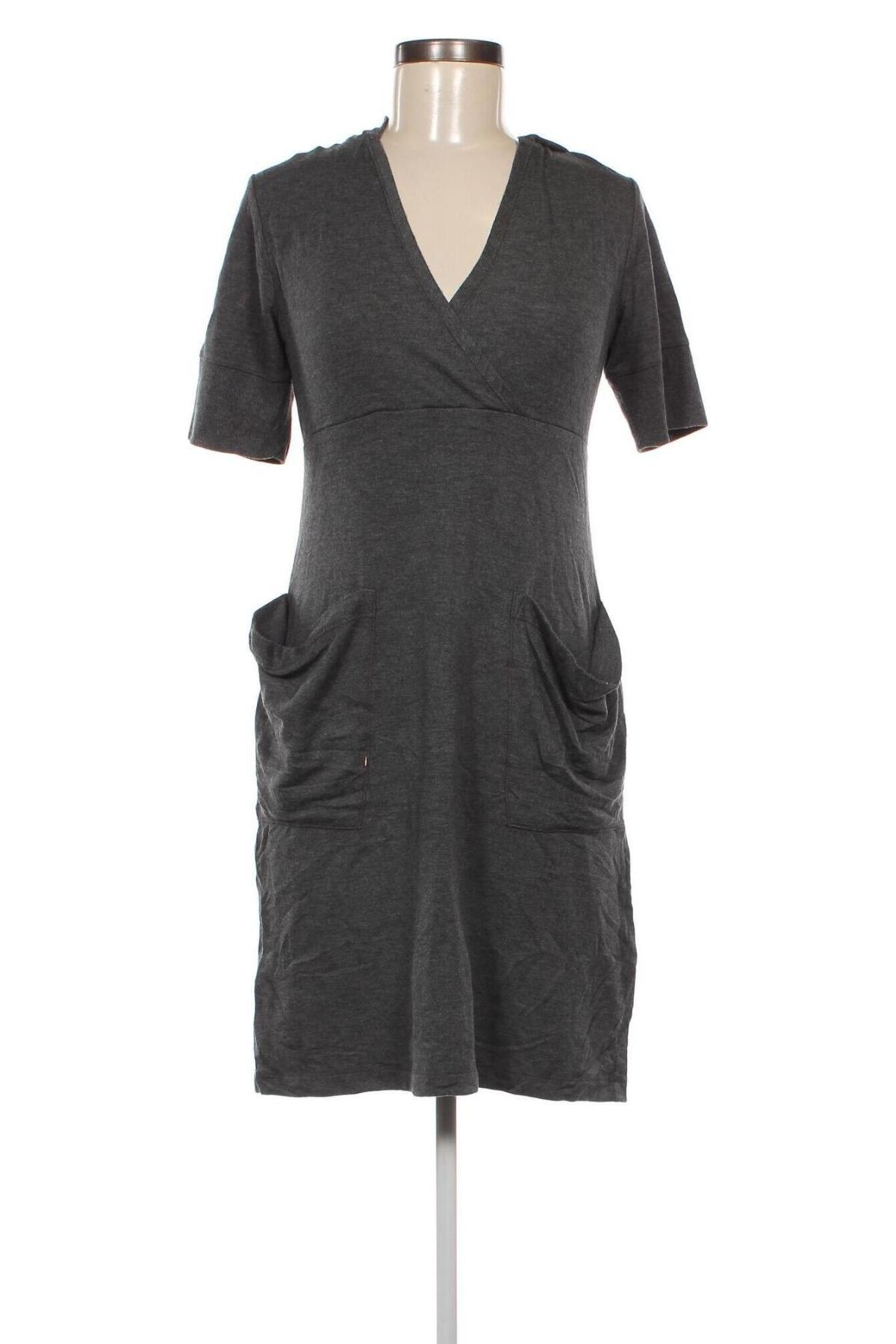 Kleid Telluride Clothing Co, Größe S, Farbe Grau, Preis 10,49 €