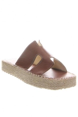 Γυναικείες παντόφλες RunnerBoss, Μέγεθος 36, Χρώμα Καφέ, Τιμή 31,99 €