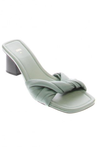 Pantolette Zara, Größe 40, Farbe Grün, Preis 14,00 €
