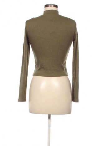 Damen Shirt Bershka, Größe S, Farbe Grün, Preis 9,72 €