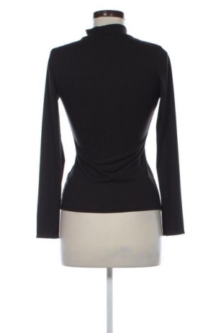 Дамска блуза NEW COLLECTION, Размер M, Цвят Черен, Цена 22,99 лв.