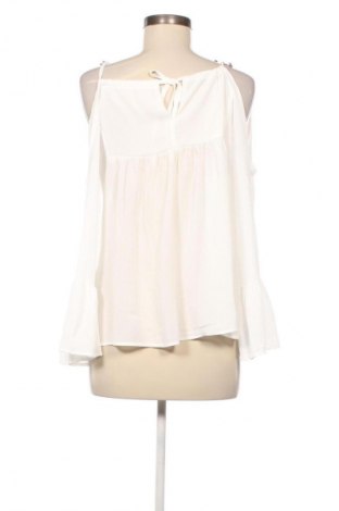 Дамска блуза Unbranded, Размер M, Цвят Бял, Цена 5,99 лв.
