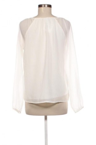 Damen Shirt Vero Moda, Größe M, Farbe Weiß, Preis 9,99 €