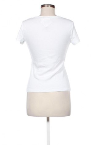 Tricou de femei Levi's, Mărime S, Culoare Alb, Preț 214,99 Lei