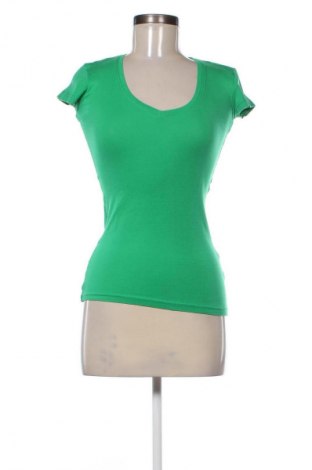 Damen T-Shirt Madonna, Größe XS, Farbe Grün, Preis 8,75 €