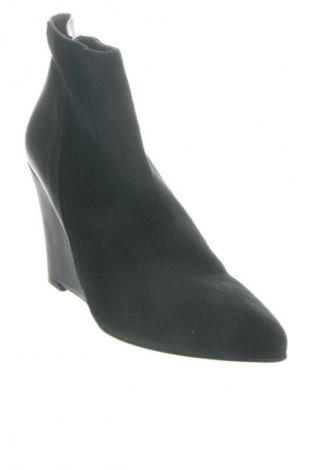 Damskie botki Minelli, Rozmiar 40, Kolor Czarny, Cena 496,55 zł