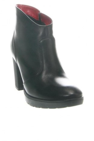 Botine de damă Unbranded, Mărime 37, Culoare Negru, Preț 172,99 Lei