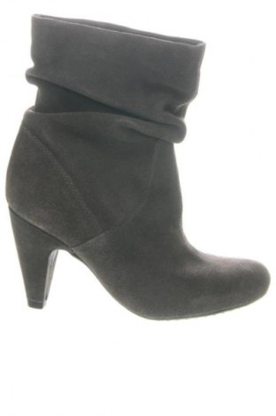 Botine de damă Unbranded, Mărime 35, Culoare Maro, Preț 213,99 Lei