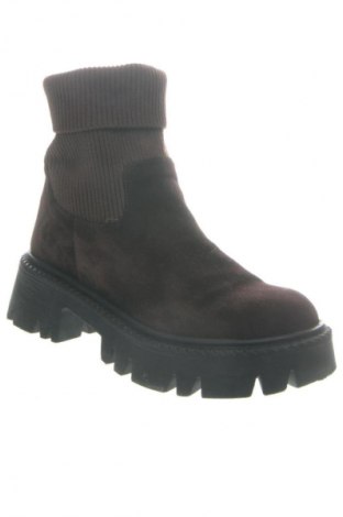 Дамски боти Unbranded, Размер 38, Цвят Кафяв, Цена 130,00 лв.