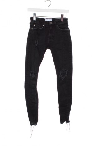 Blugi de femei Bershka, Mărime XS, Culoare Negru, Preț 66,99 Lei