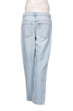 Blugi de femei Bershka, Mărime M, Culoare Albastru, Preț 76,30 Lei