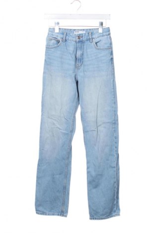 Damskie jeansy Bershka, Rozmiar XS, Kolor Niebieski, Cena 43,99 zł