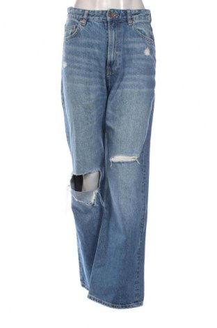 Дамски дънки Bershka, Размер S, Цвят Син, Цена 18,99 лв.