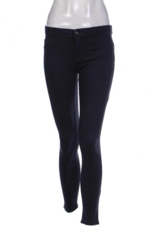 Damen Jeans Bershka, Größe M, Farbe Blau, Preis 9,99 €