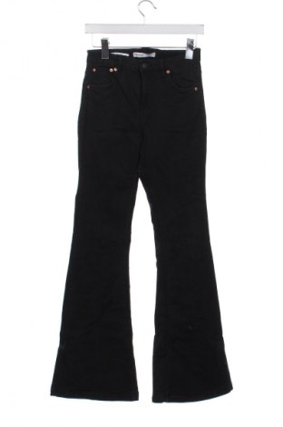 Női farmernadrág Bershka, Méret S, Szín Fekete, Ár 8 539 Ft