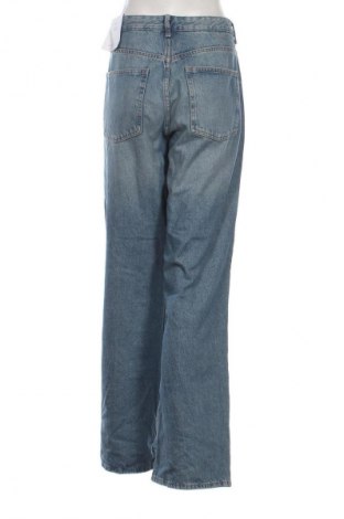 Damskie jeansy Bershka, Rozmiar XL, Kolor Niebieski, Cena 107,86 zł
