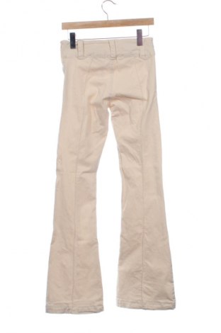 Γυναικείο Τζίν Bershka, Μέγεθος S, Χρώμα  Μπέζ, Τιμή 9,99 €